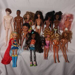 LOT C Pre-Owned Fashion Doll Bundle Lot for Play or OOAK